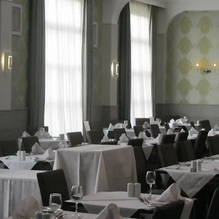 Ommaroo Hotel 3*