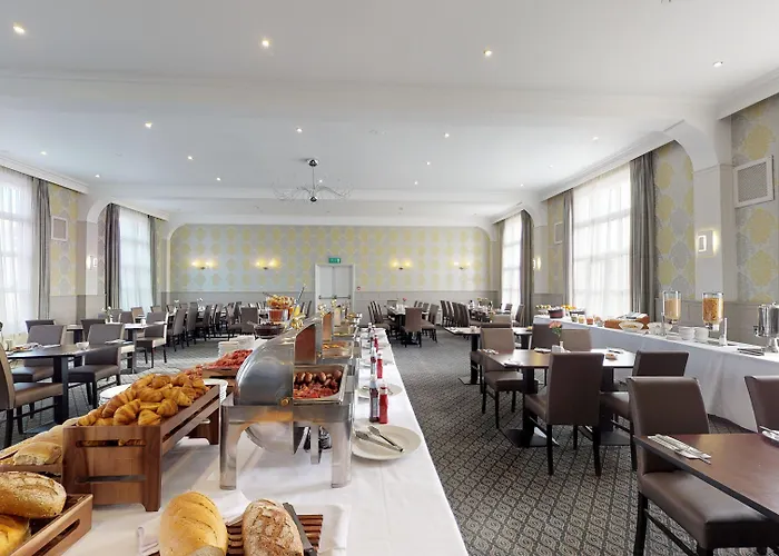 Ommaroo Saint Helier Jersey