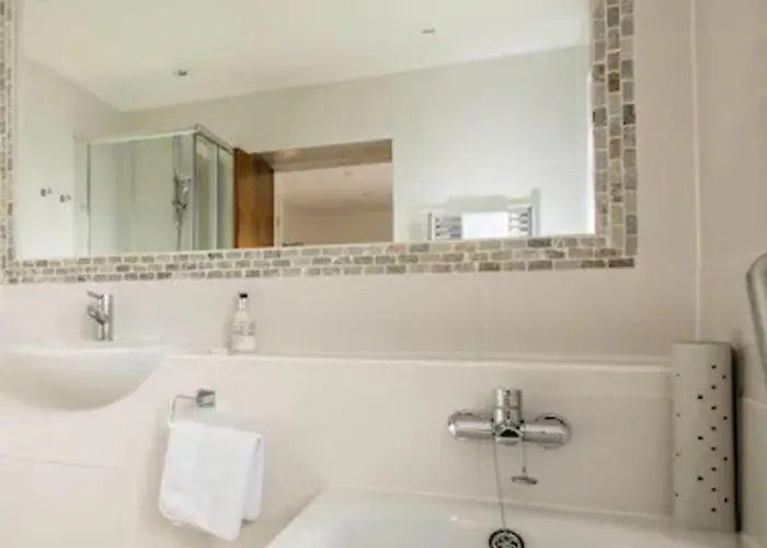 Ommaroo Saint Helier Jersey