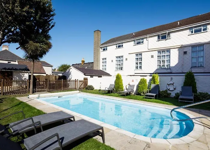 Ommaroo 3* Saint Helier Jersey