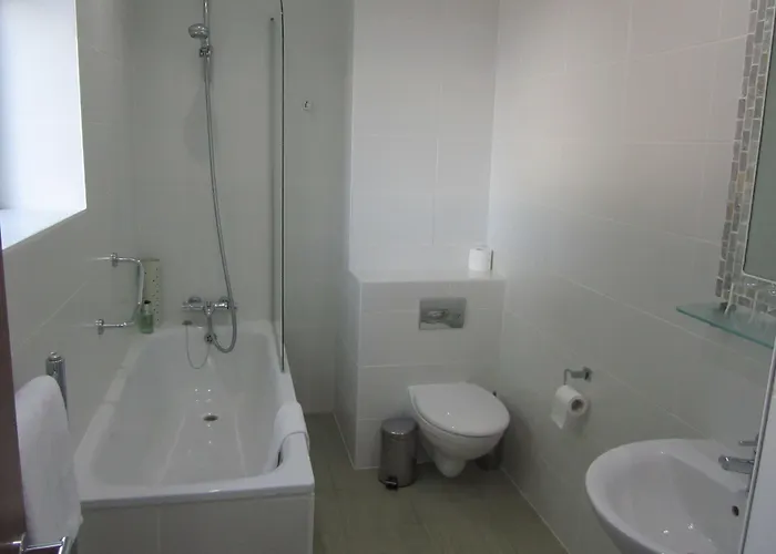 Ommaroo 3* Saint Helier Jersey